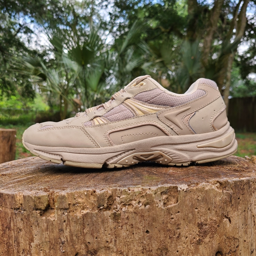 Vionic Walker Taupe Sneakers Women's Size 9